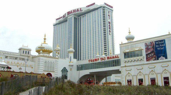 trump taj mahal closing